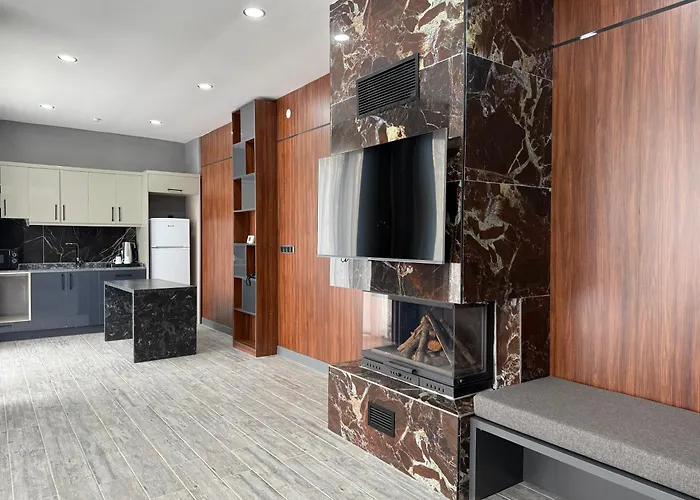 Hilloria Tatil Koeyue